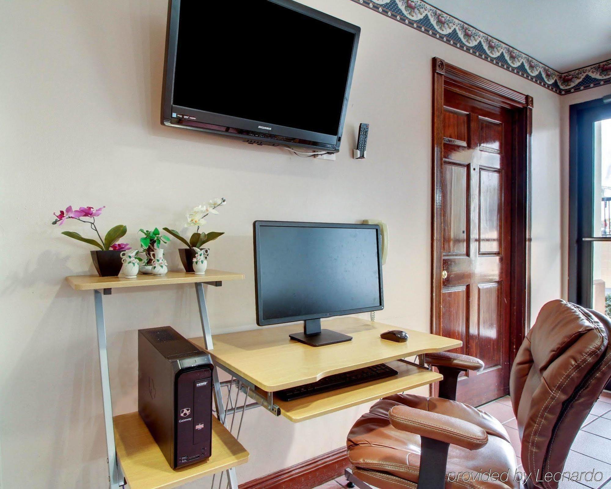Rodeway Inn Laurel Extérieur photo